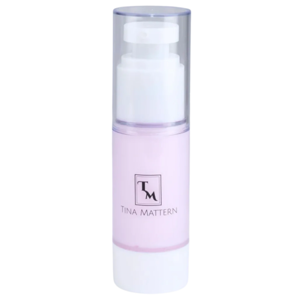 Tina Mattern Invisible Pore Foundation Primer bottle – smooths skin, reduces pores, and controls oil for a flawless foundation base.