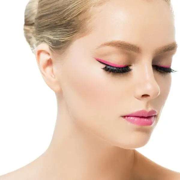 Tina Mattern DIY Lash Kit – Long, Voluminous Lashes at Home - Image 5
