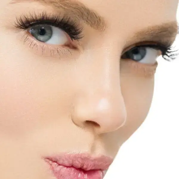 Tina Mattern DIY Lash Kit – Long, Voluminous Lashes at Home - Image 4